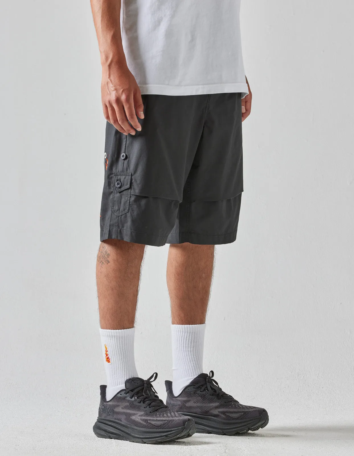 Certainly! Here’s an optimized title for the e-commerce product:

Original Dragon 5070 Loose Snoshorts - Black Casual Comfort Shorts for Men

This title includes relevant descriptors to enhance searchability and appeal to potential buyers.
