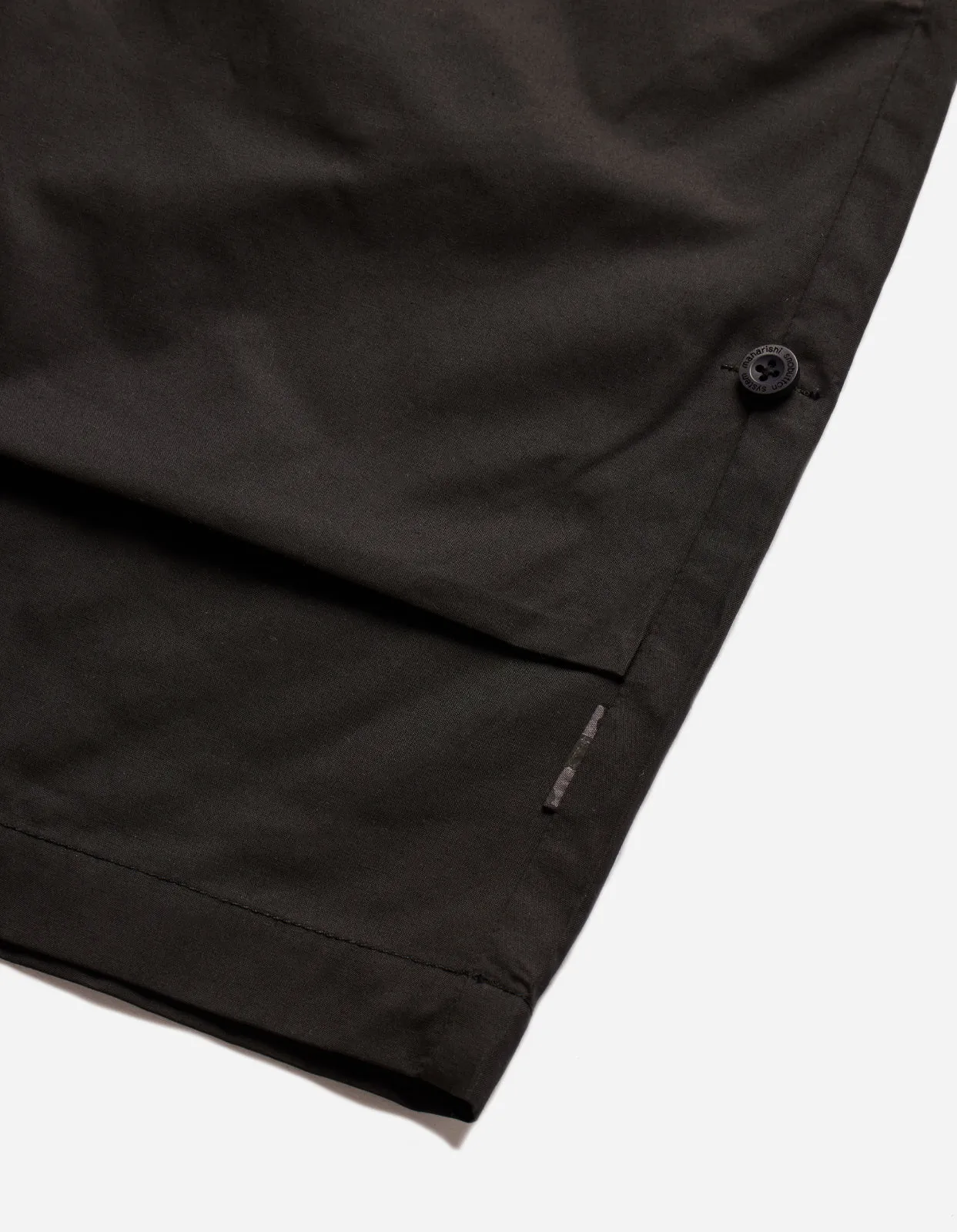 Certainly! Here’s an optimized title for the e-commerce product:

Original Dragon 5070 Loose Snoshorts - Black Casual Comfort Shorts for Men

This title includes relevant descriptors to enhance searchability and appeal to potential buyers.
